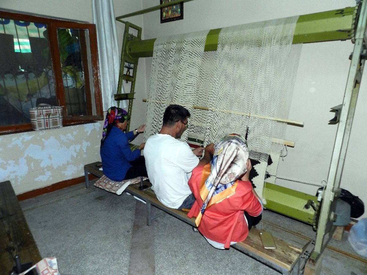 Engellilere Kilim Dokuma Kursu ile Meslek Sahibi Olma Şansı