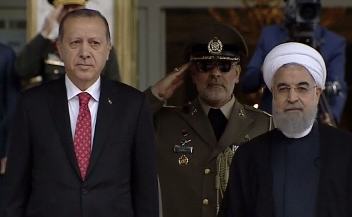 Erdoğan, İran\'da Resmi Törenle Karşılandı
