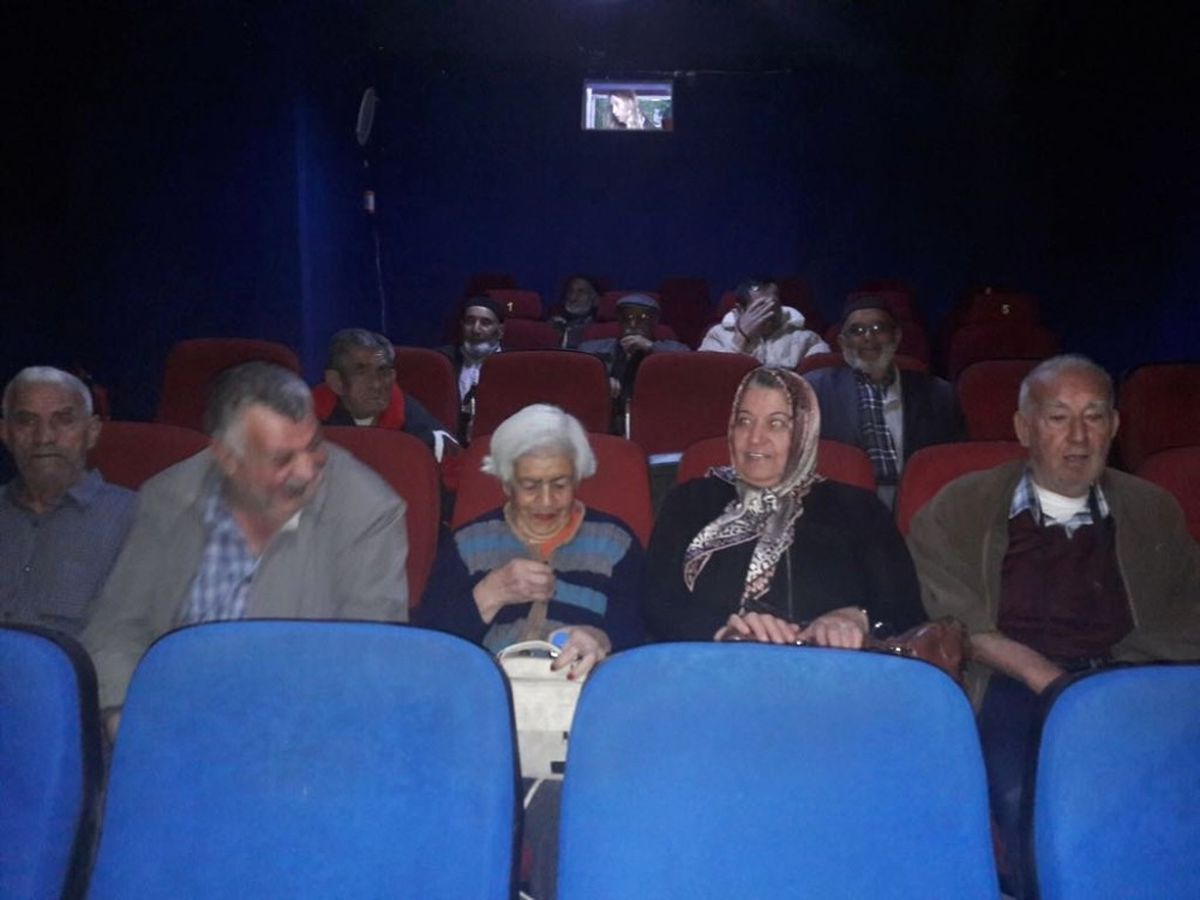 Huzurevi Sakinlerinin Sinema Keyfi