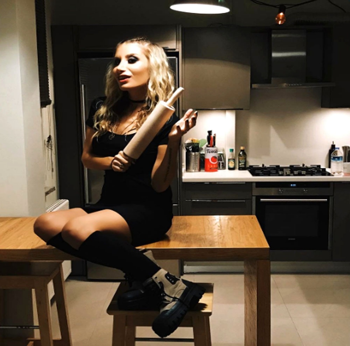 İrem Derici\'den Hastane Sonrası İlk Fotoğraf