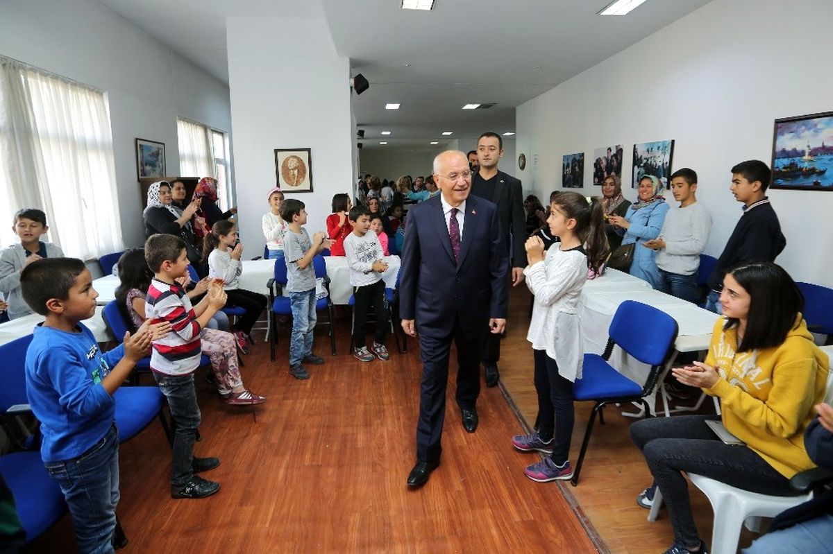Karşıyakalı Çocuklara Ücretsiz Eğitim