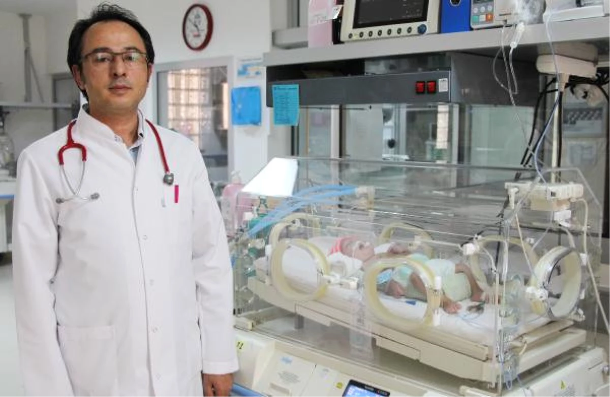 Kartal Bebeğin Doktoru Özfidan: 24 Saat Uğraştık Ama Kaybettik