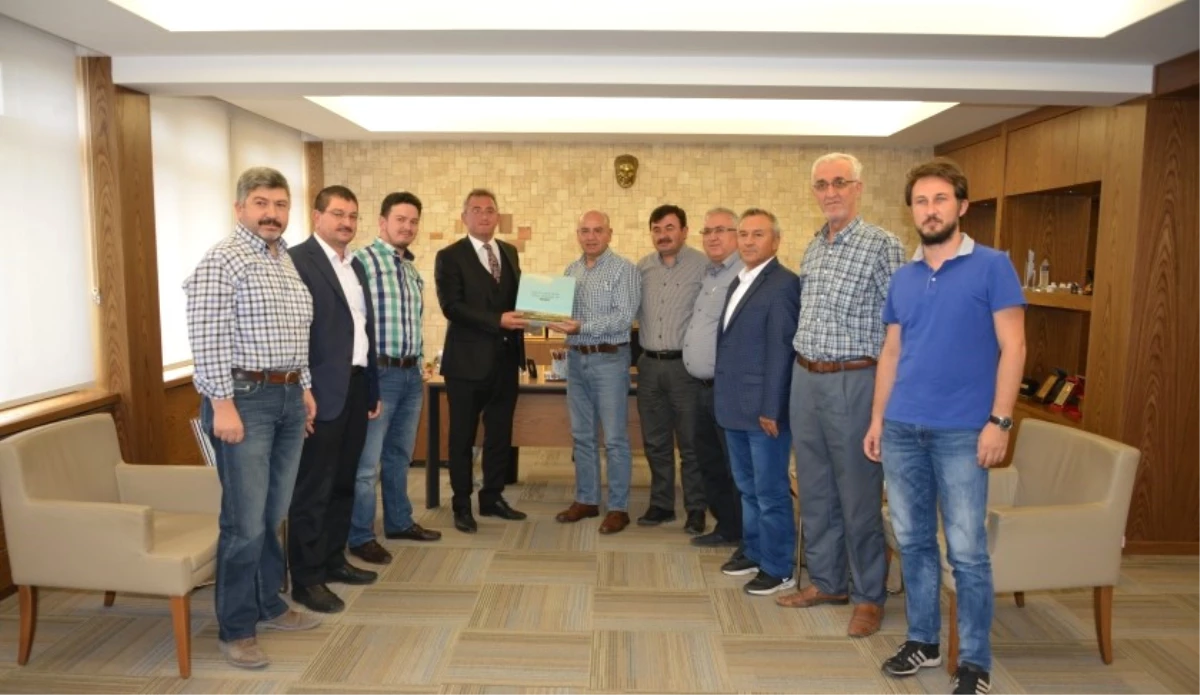 Kaymakam Muhammet Önder\'den, Belediye Başkanı Saraoğlu\'na Ziyaret