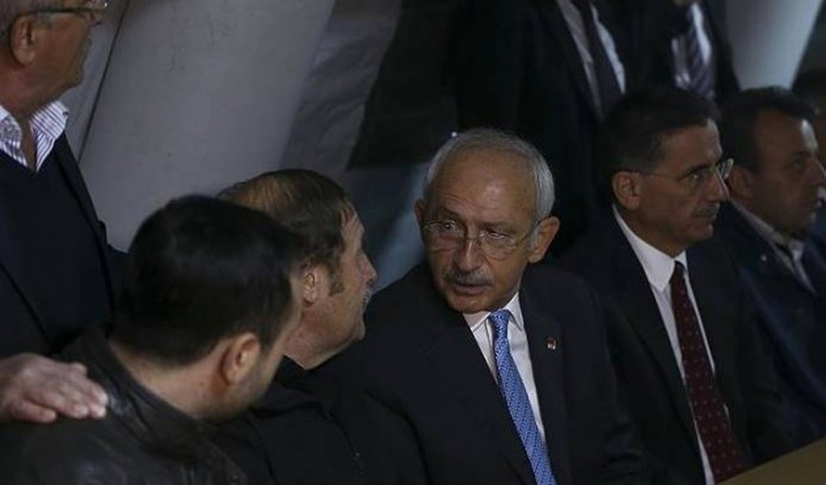 Kılıçdaroğlu\'ndan Şehit Ailesine Taziye Ziyareti