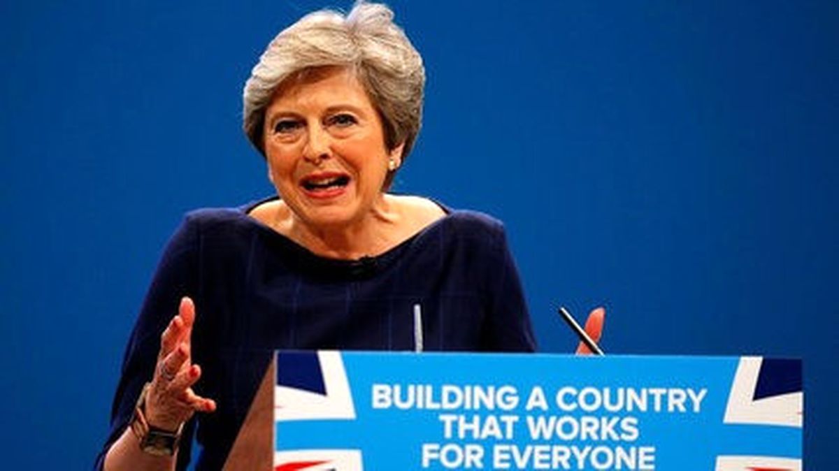 Parti Konuşmasında Theresa May\'e İlginç Protesto