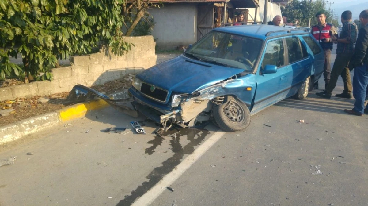 Sakarya\'da Trafik Kazası: 1 Yaralı