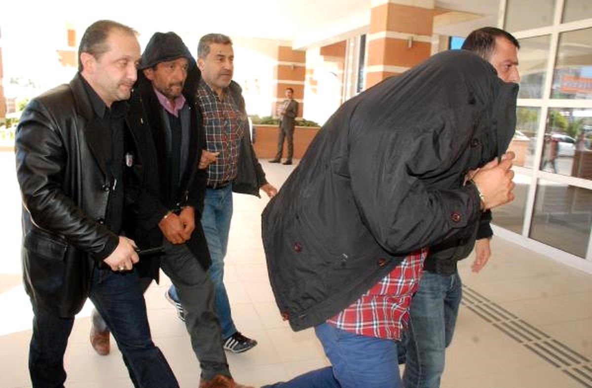 Sığınma Evinde Yaşayan Eşini Öldüren Koca Adliyede