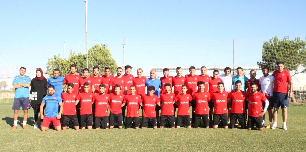 Türkiye İşitme Engelliler Milli Futbol Takımı Kampa Girdi