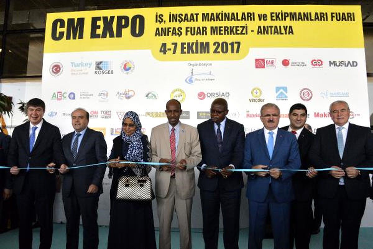 Türkiye\'nin İlk Yerli İş Makineleri Fuarı Açıldı