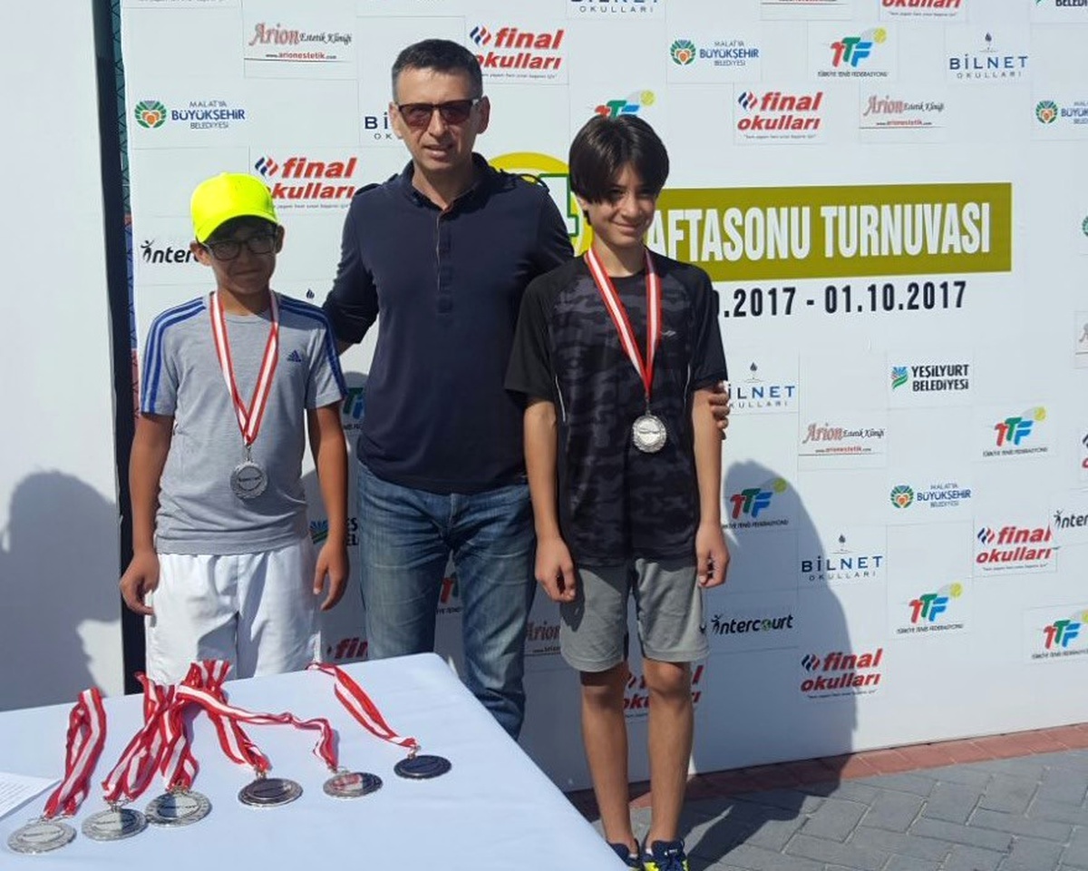 14 Yaş Hafta Sonu Tenis Turnuvası Tamamlandı