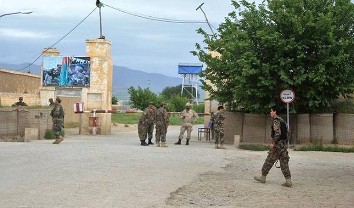 Afganistan\'da Taliban Karakola Saldırdı: 22 Ölü