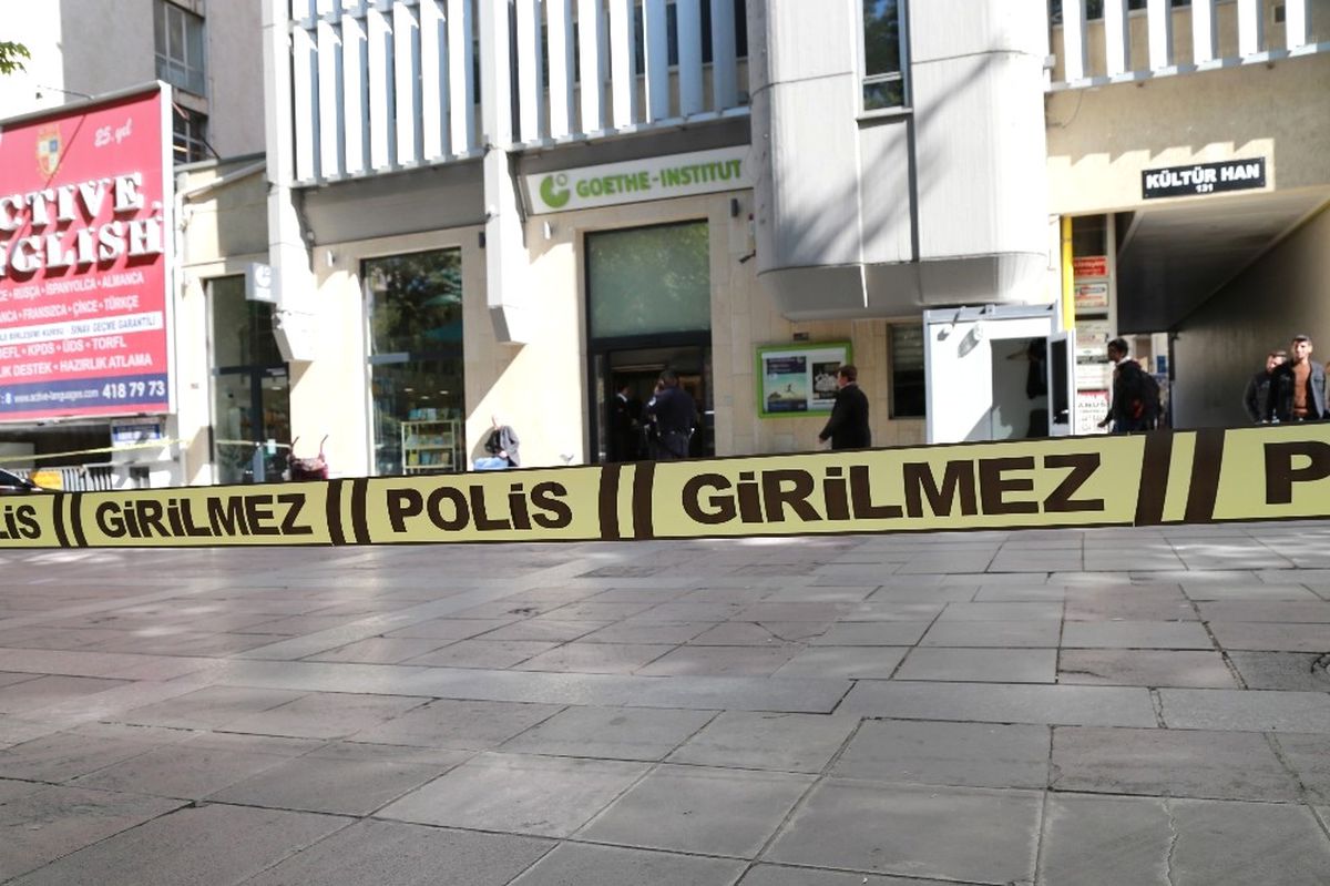 Alman Kültür Merkezinde Şüpheli Kargo Paniği
