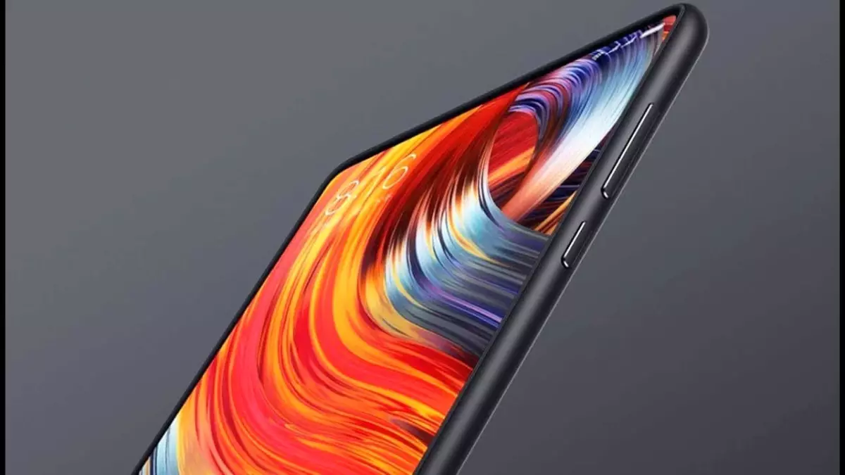 Apple ve Samsung'u Tir Tir Titreten Telefon: Çerçevesiz Xiaomi mi Mix 2 İncelemesi