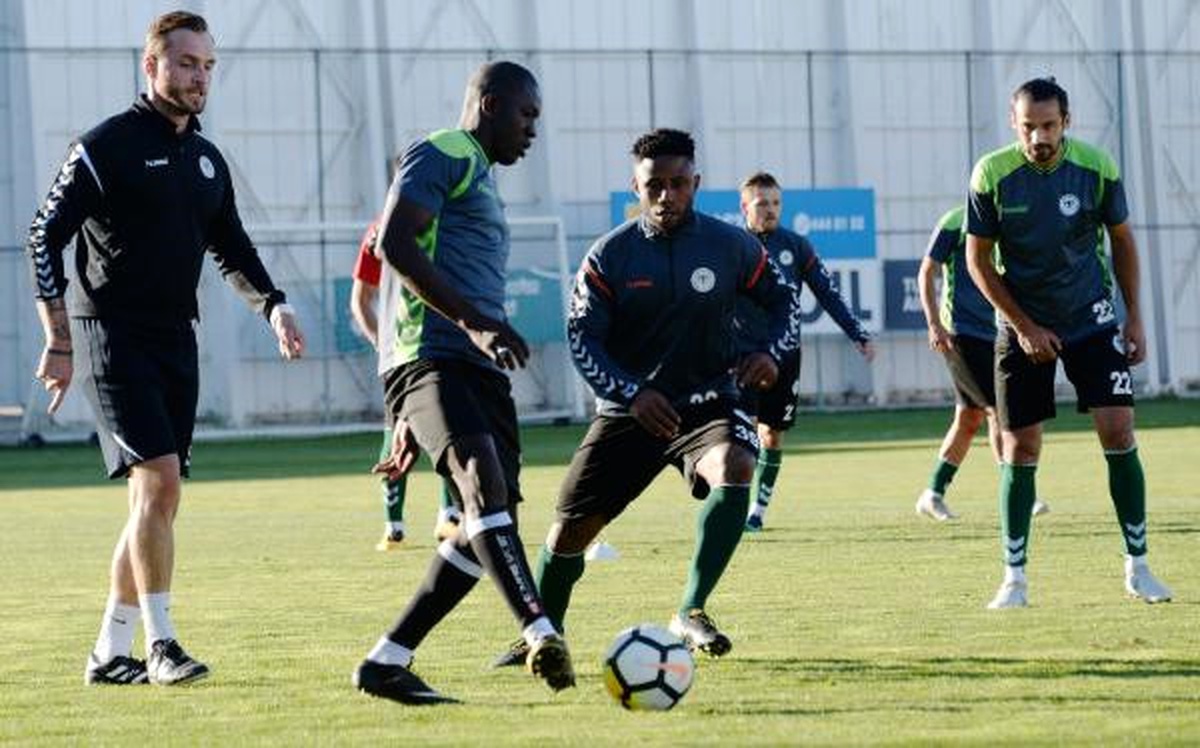 Atiker Konyaspor\'un Galatasaray Maçı Hazırlıkları Sürüyor