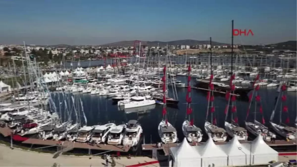 Boat Show\'un İlk Gününde 15 Milyon Euro\'luk Tekne Satıldı