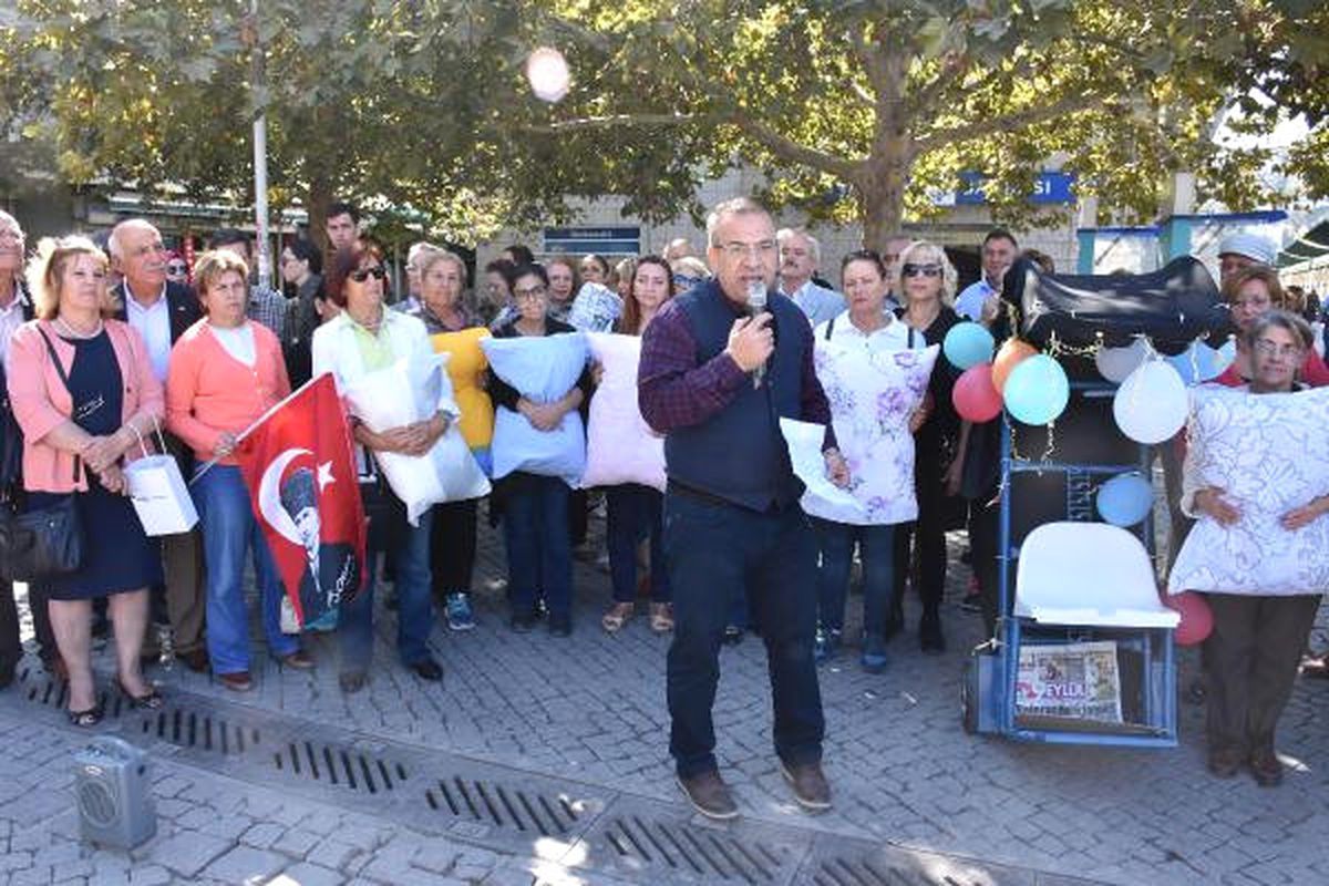CHP\'lilerden \'Mtv Zammı\' Protestosu