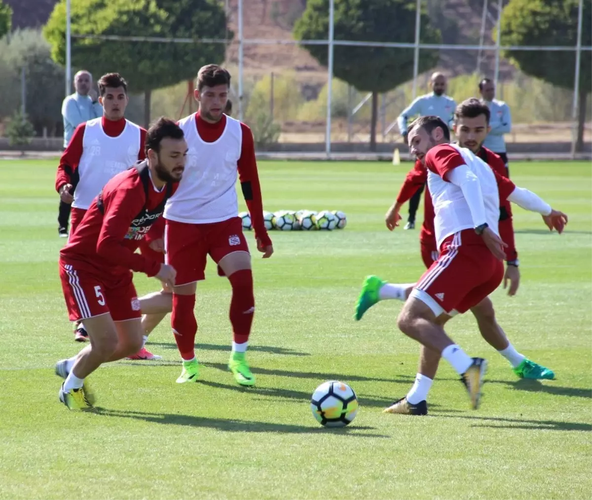 D.g. Sivasspor, Kasımpaşa Maçı Hazırlıklarını Sürdürdü