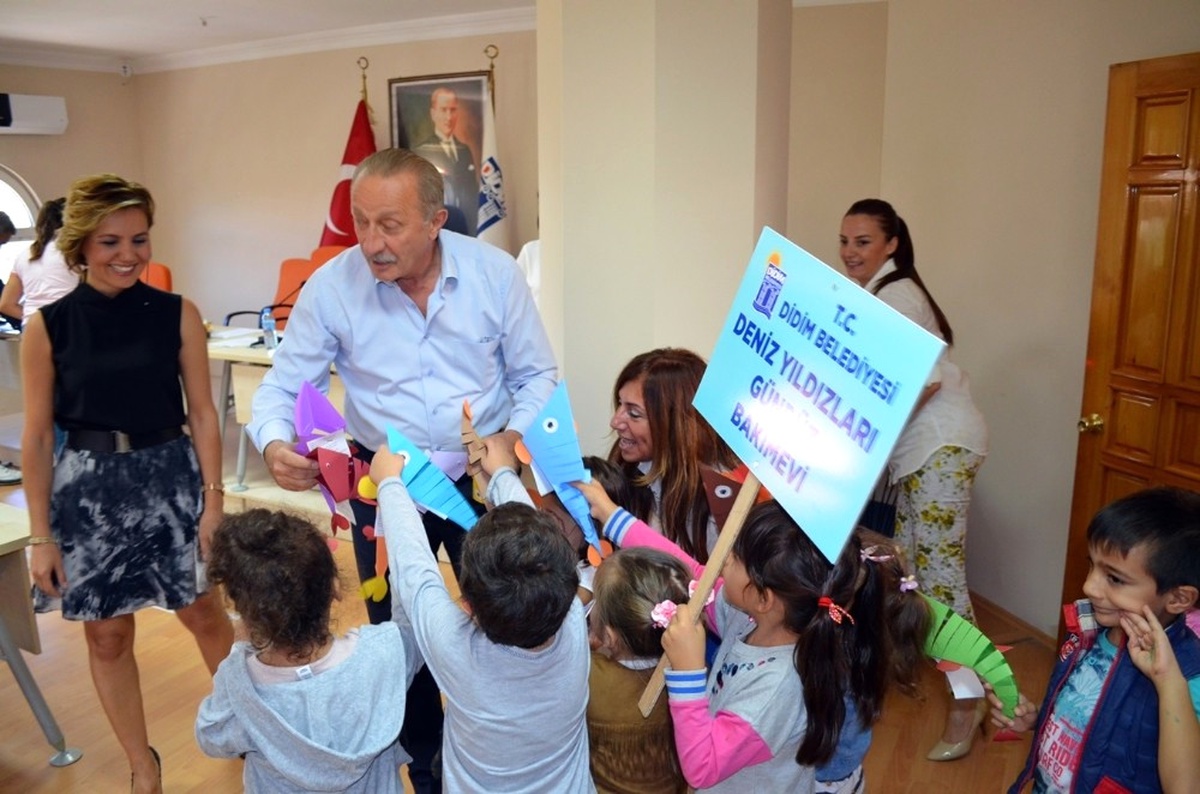 Didimli Miniklerden Meclise Teşekkür Ziyareti