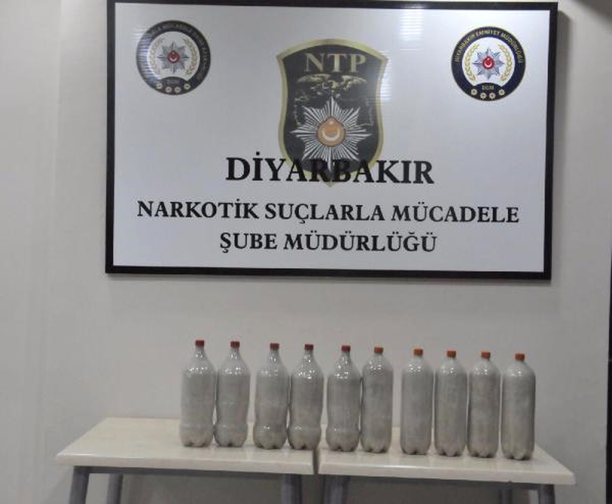 Diyarbakır\'da 18 Kilo Eroin, 706 Kilo Esrar Ele Geçirildi