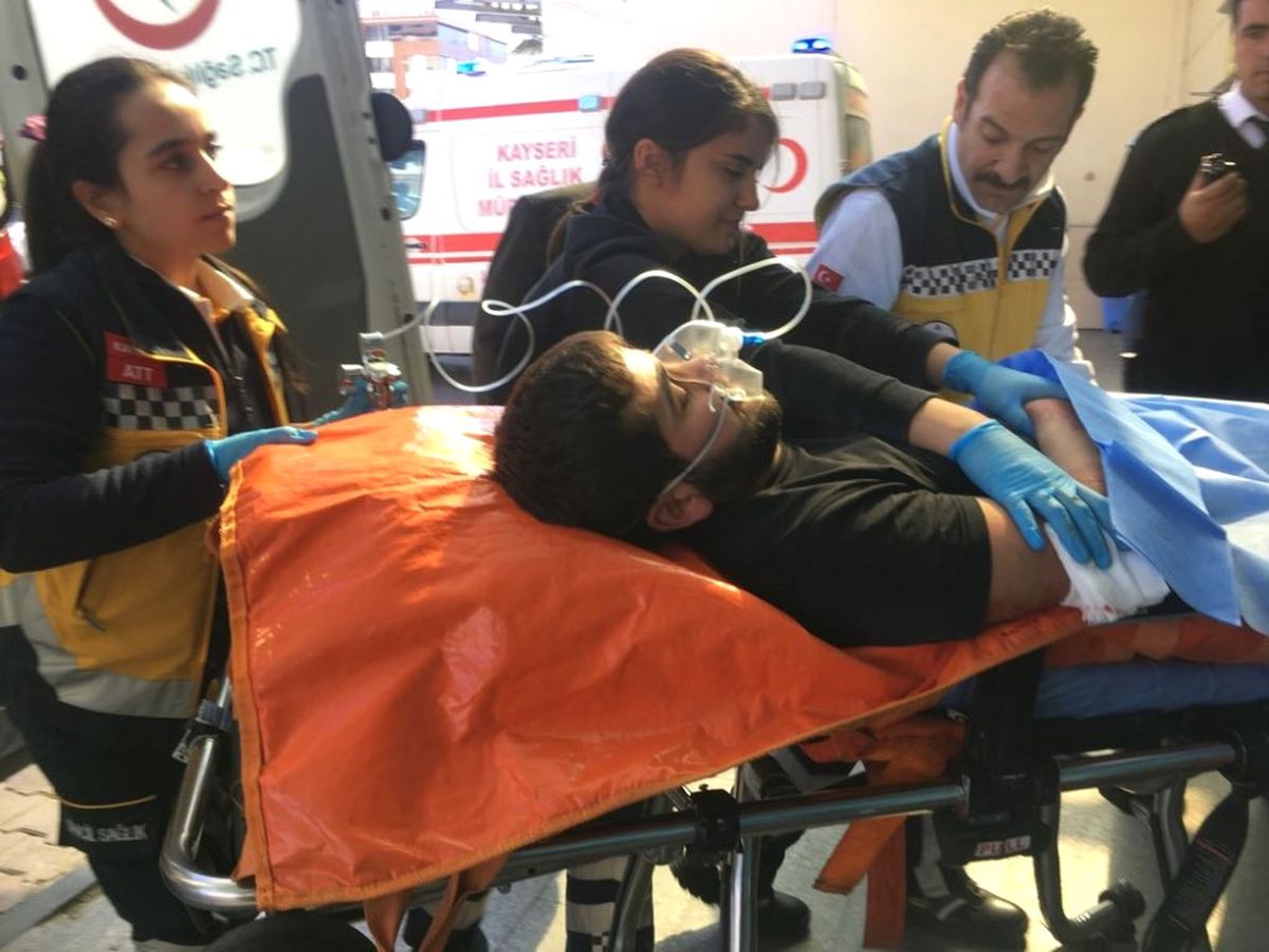 Duruşmadan Çıktılar, Birbirlerine Girdiler