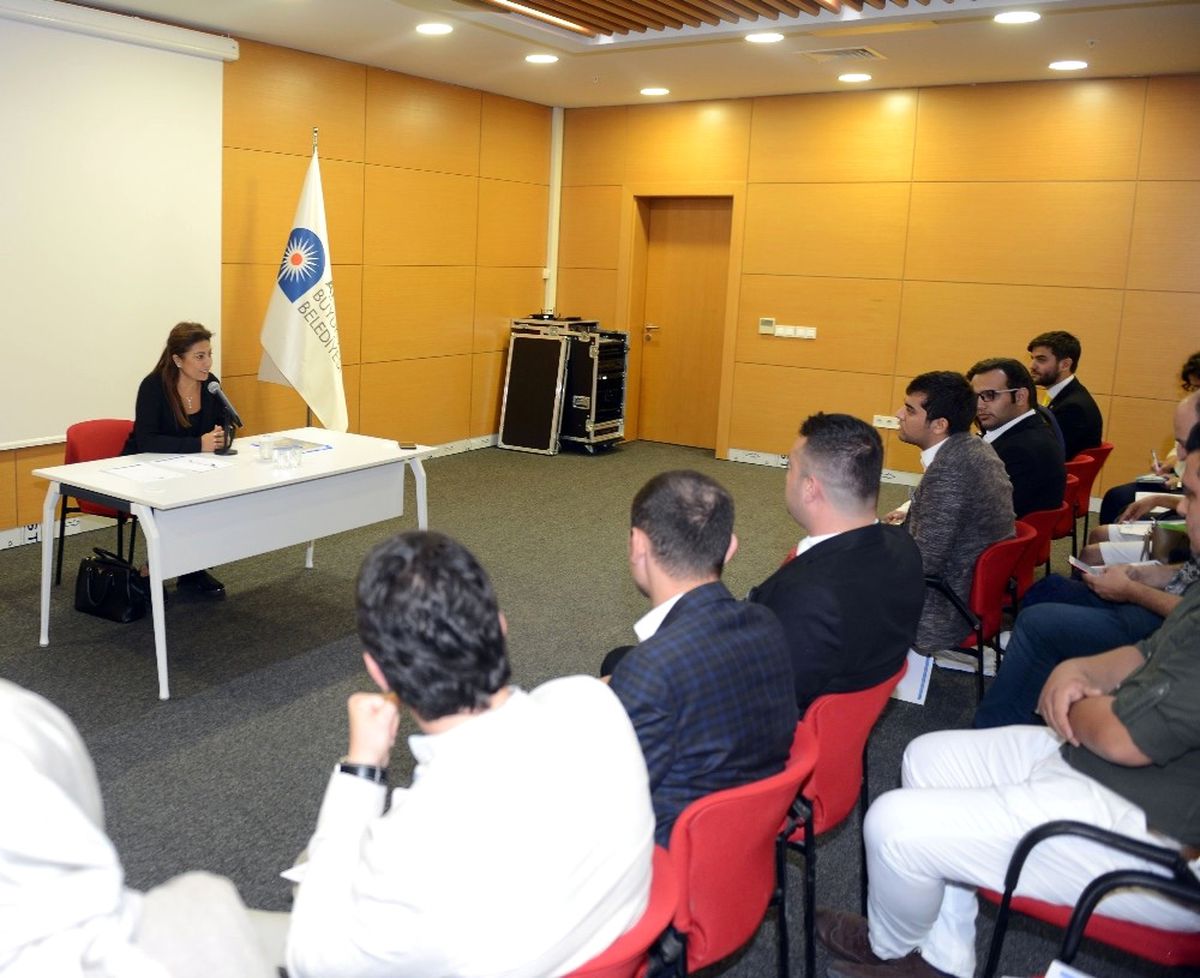 Ebru Türel Gençlik Meclisi\'ne Konuk Oldu