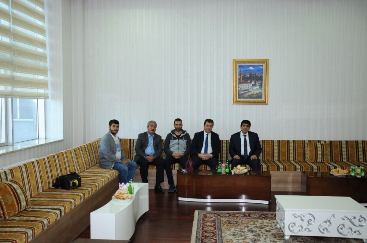 İha\'dan Rektör Alma\'ya Ziyaret