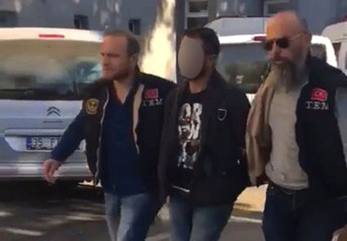 İzmir\'de Terör Operasyonu: 16 Gözaltı
