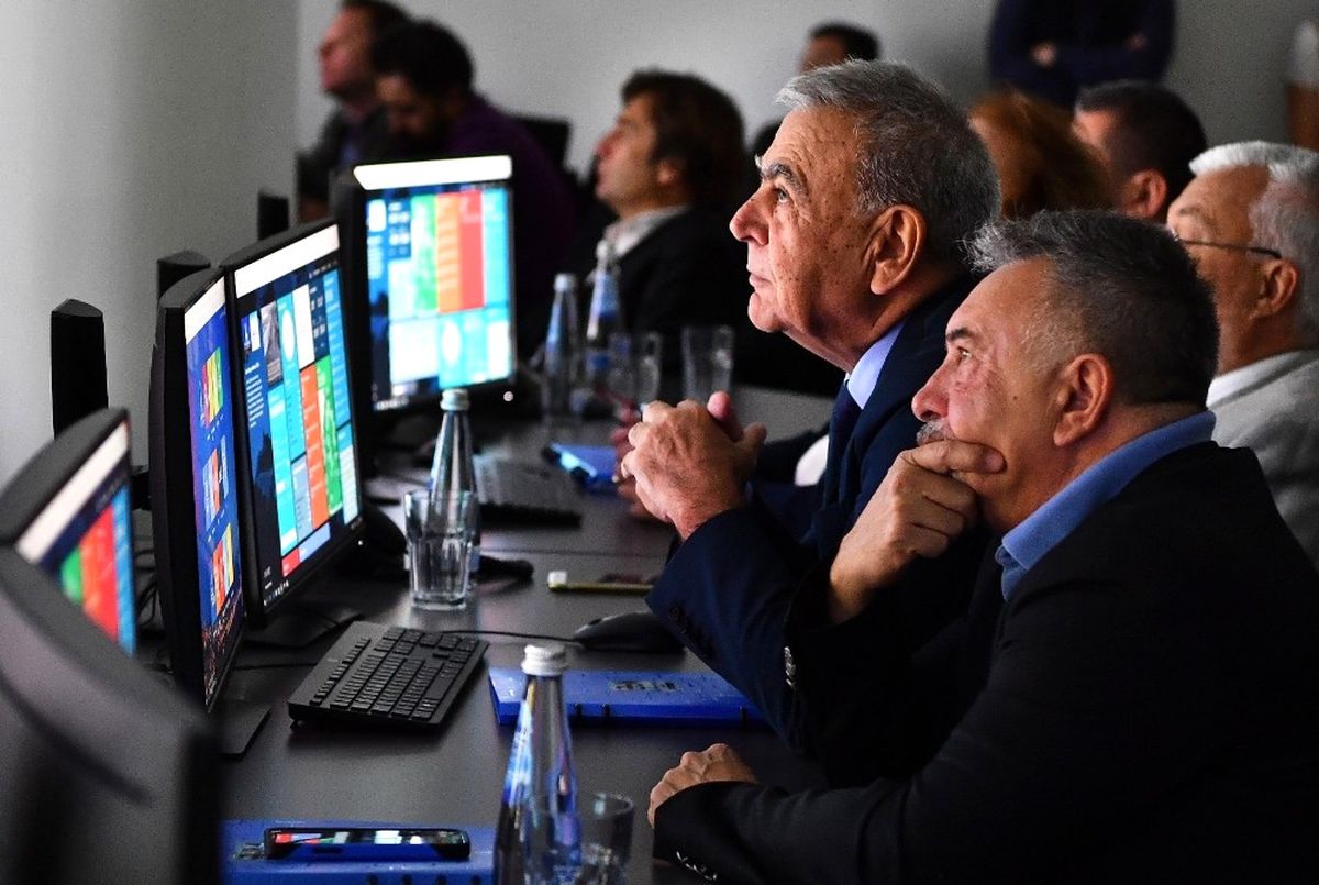 İzmir\'deki Akıllı Trafik Sisteminde Devrim Gibi Uygulama