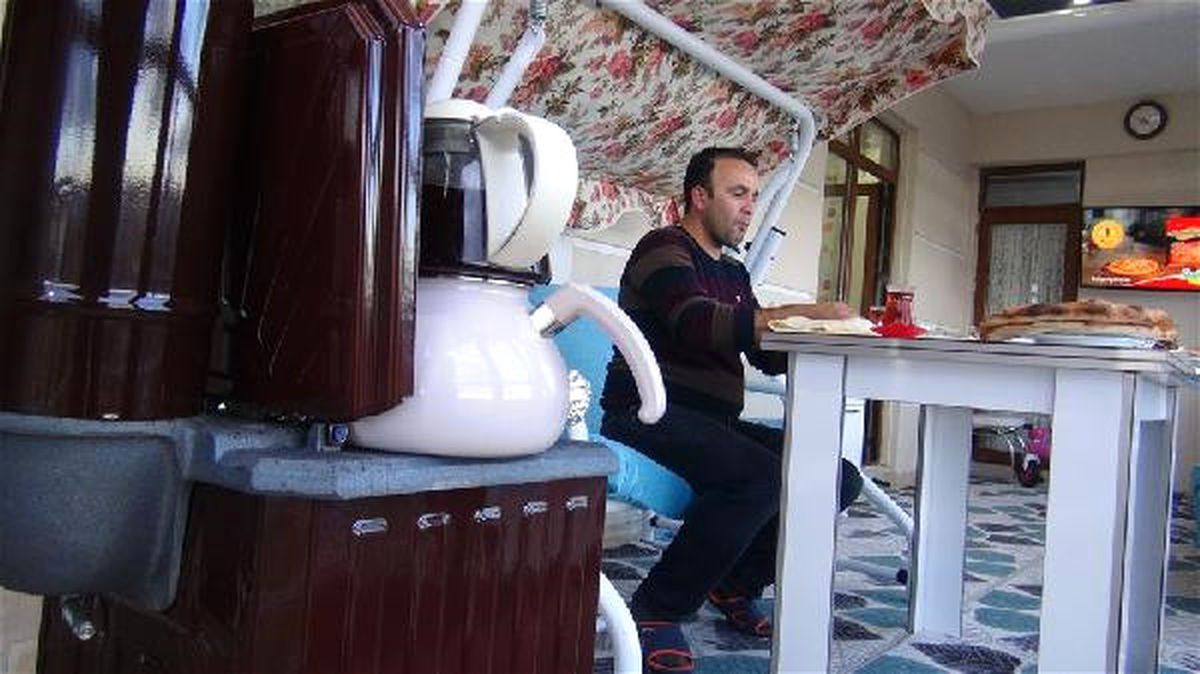 Kars\'a Kar Yağdı Sobalar Kuruldu