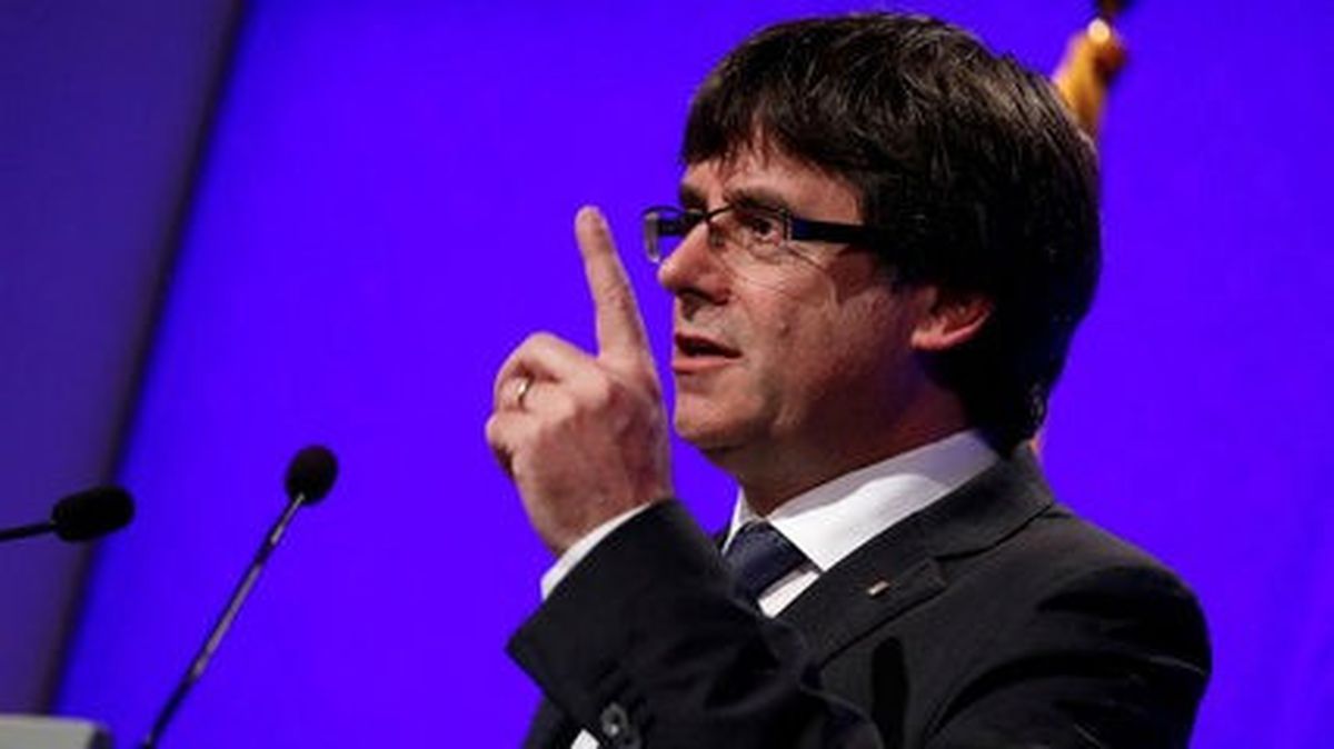 Katalan Lider Carles Puigdemont: Referandumdan Çıkan Sonucu Uygulamak Zorundayız