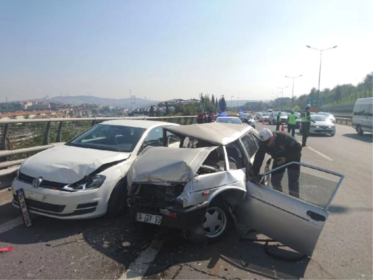 Köprü Çıkışında Trafik Kazası: 2 Yaralı