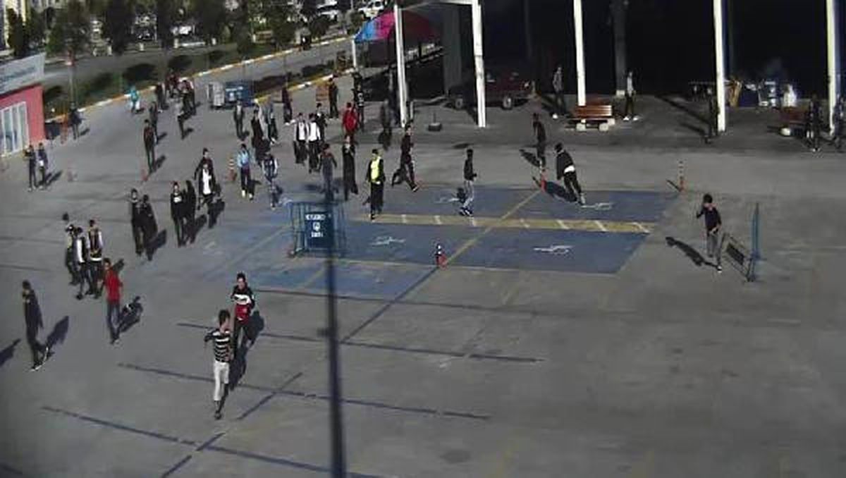 Liselilerin Bıçaklı Kavgası Kamerada