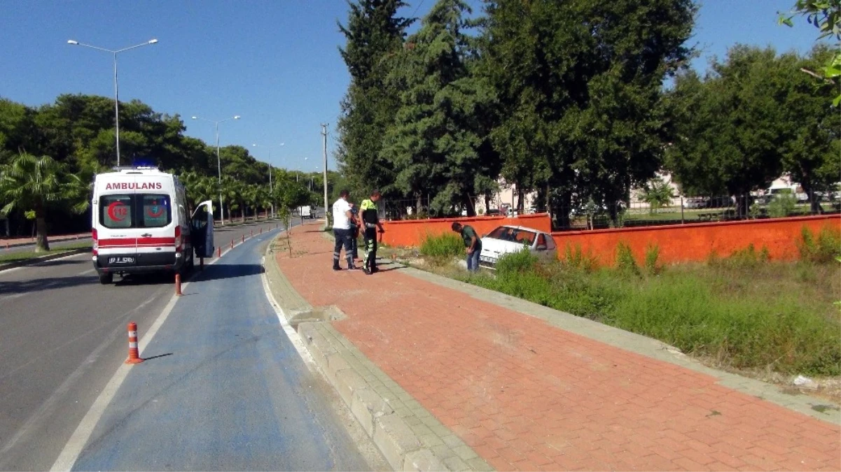 Manavgat\'ta Trafik Kazası: 4 Yaralı