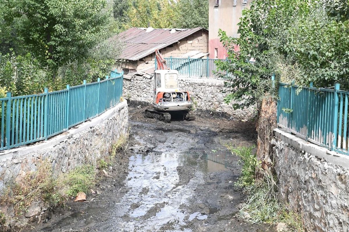 Muş\'ta Dere Islah Çalışması
