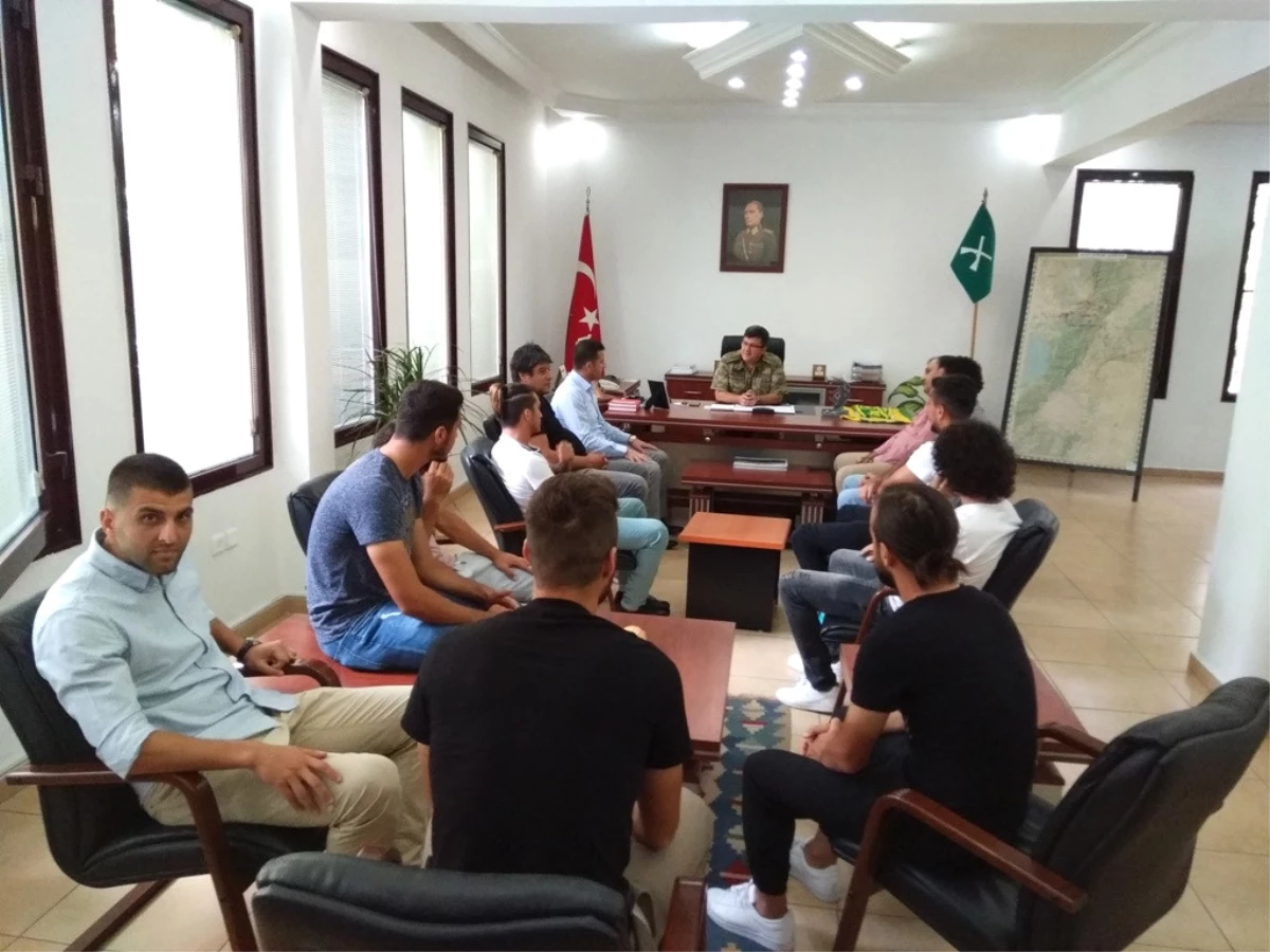 Osmaniyespor FK\'dan Garnizon Komutanına Ziyaret