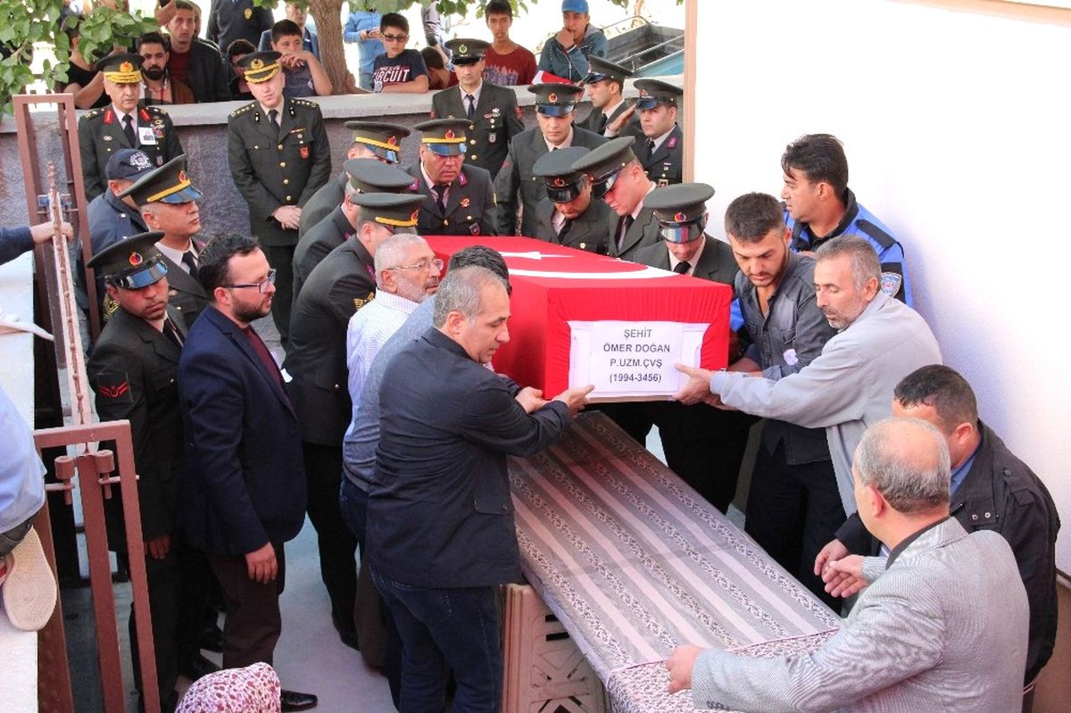Piyade Uzman Çavuş Ömer Doğan, Karaman\'da Son Yolculuğunu Uğurlandı