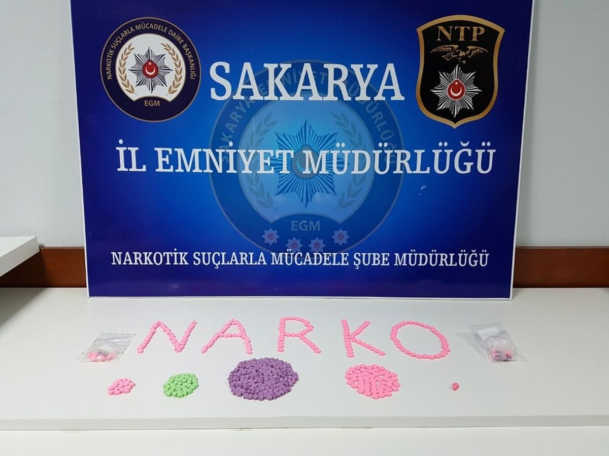 Sakarya\'da 463 Adet Ecstasy Hap Ele Geçirildi