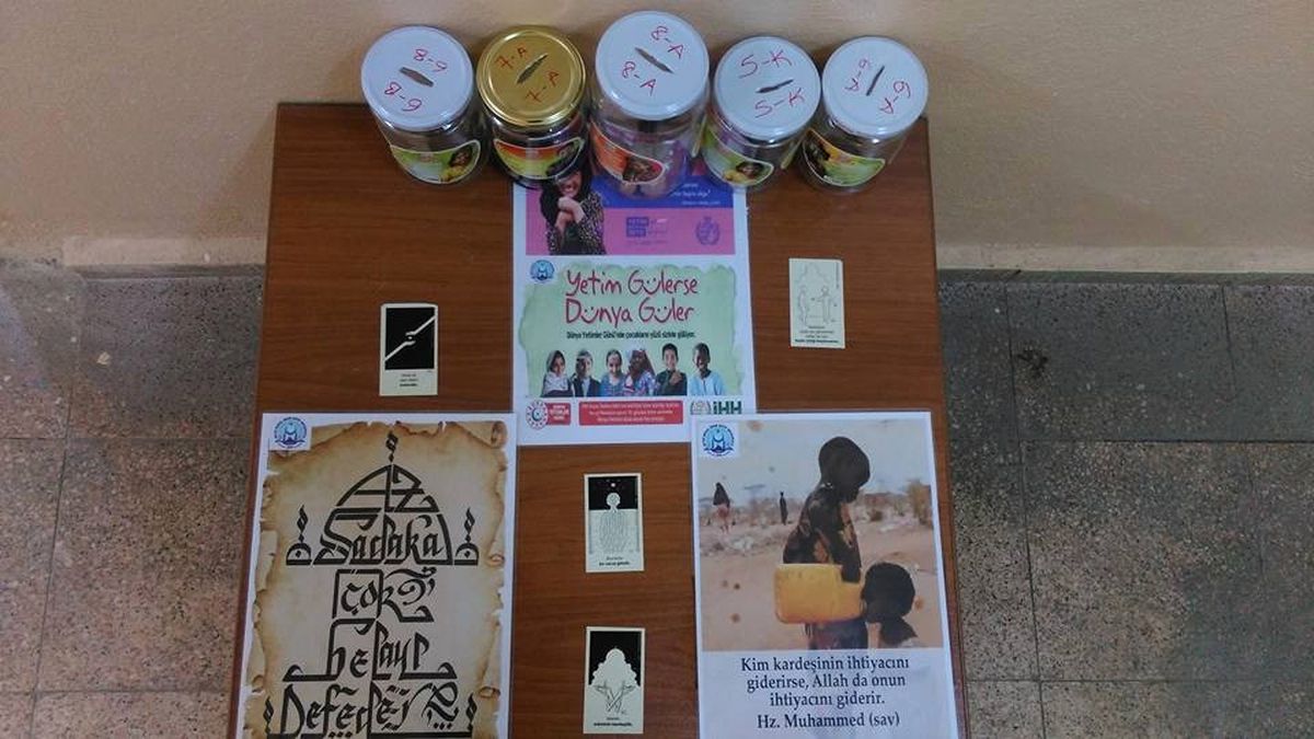 Seydi Resul İmam Hatip Ortaokulunda Yetim Kardeşler İçin Kumbara