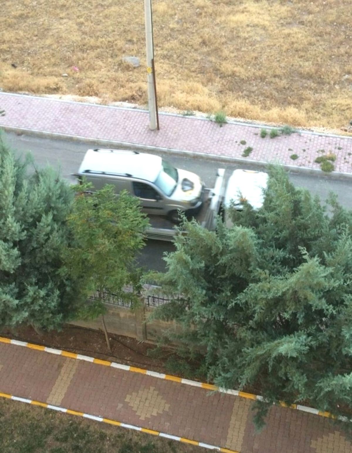 Seyir Halindeki Hafif Ticari Araçta Yangın