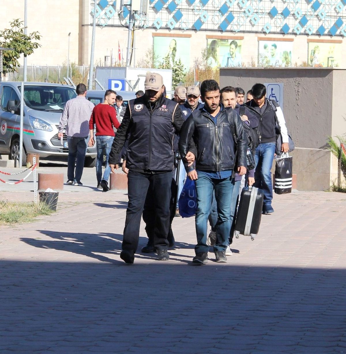 Sivas\'ta Fetö\'den 5 Asker Tutuklandı