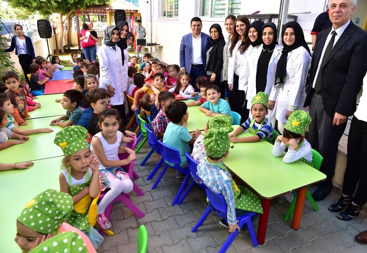 Tütüncü Velilerle Aşure Tattı