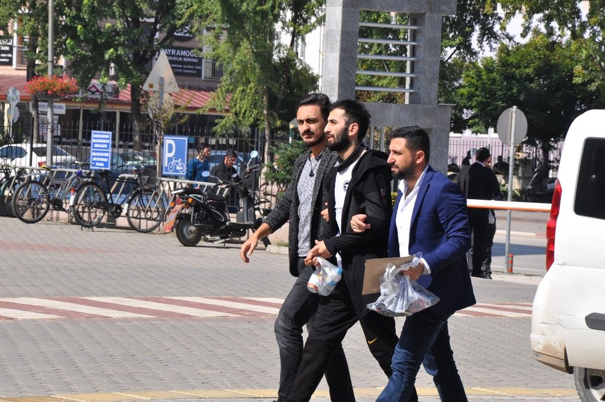 Üniversitelileri Zehirleyecekti