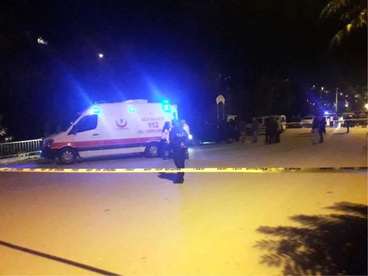 Ankara\'da Otomobilde Silahlı Saldırıya Uğrayan Çift Öldü