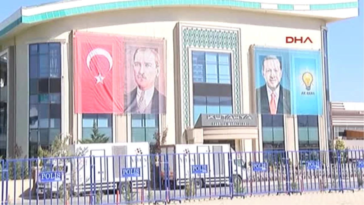 Antalya AK Parti\'nin Afyonkarahisar\'daki Kampı İçin Olağanüstü Güvenlik Önlemi