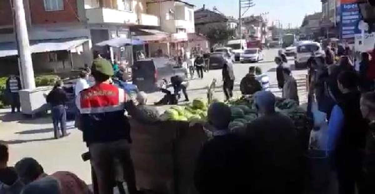Ayağıma Bastın\' Kavgasında Jandarmanın Gözü Önünde Vurdu