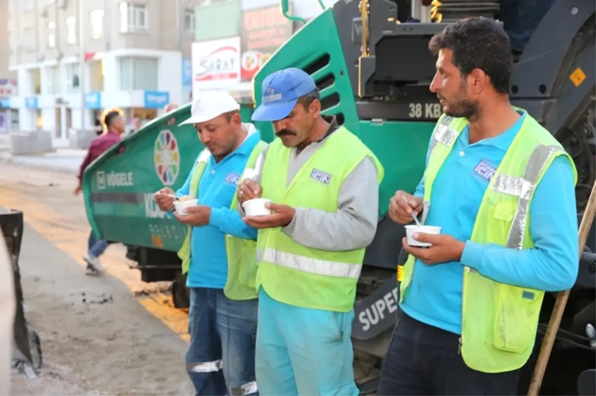 Başkan Çolakbayrakdar, Serçeönü Mahallesi\'ndeki Çalışmaları İnceledi