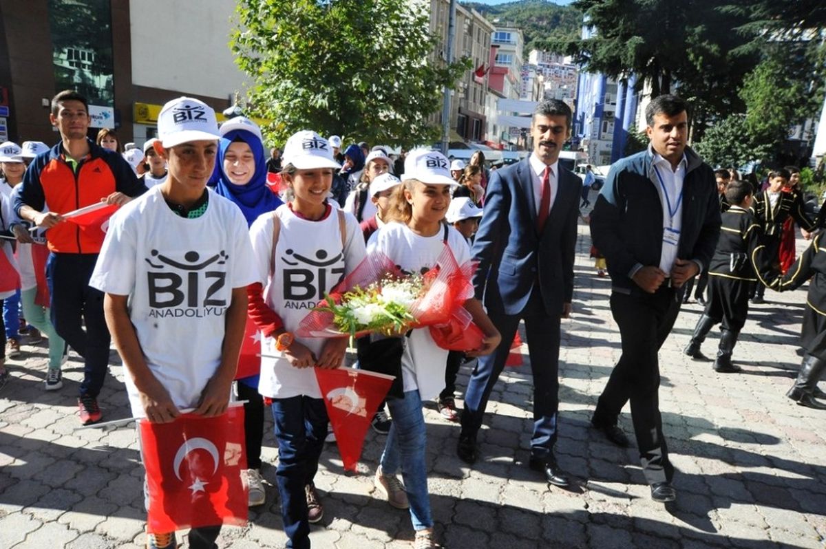 Bitlis\'ten Artvin\'e Uzanan Gönül Köprüsü