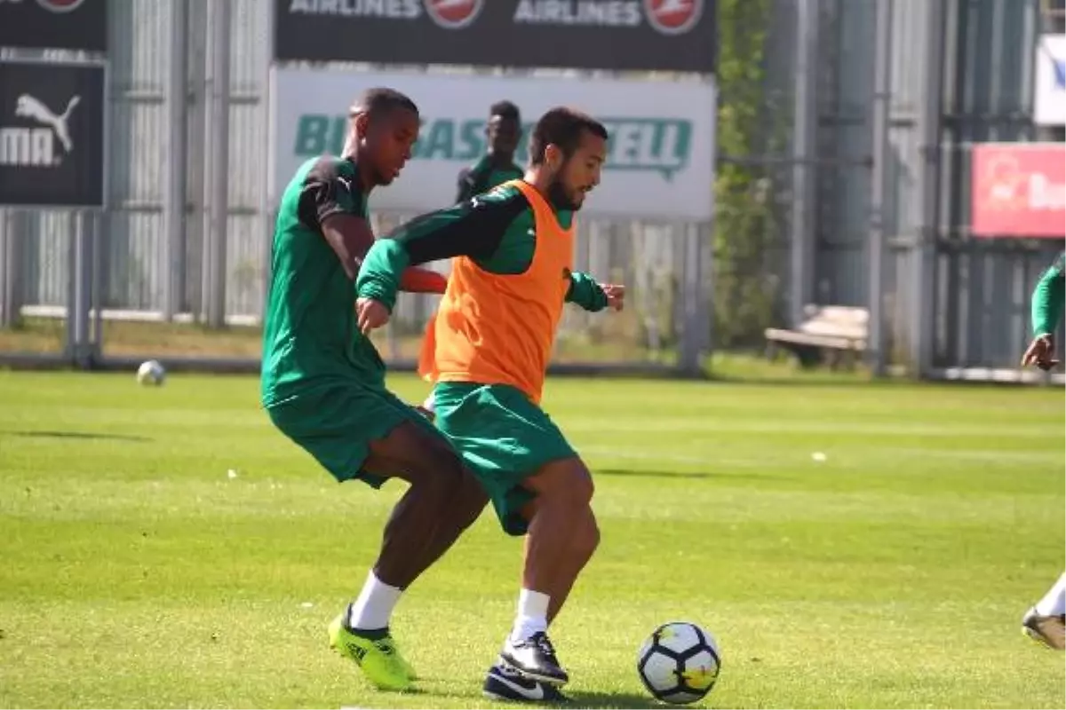 Bursaspor\'da Tempo Düşmüyor