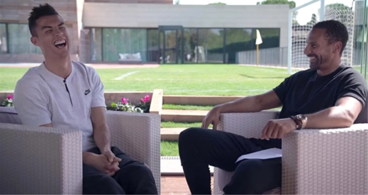 Cristiano Ronaldo, Röportajda Rio Ferdinand\'a Kontra Yaptı
