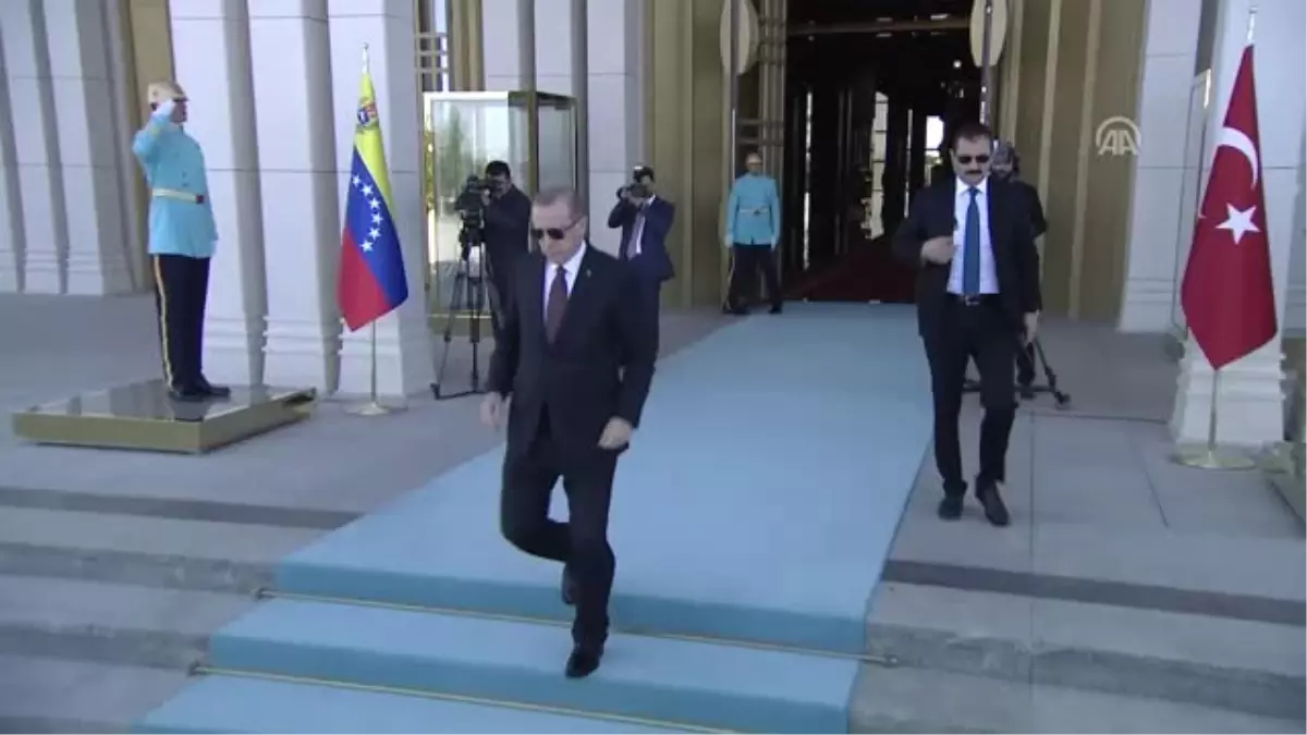 Cumhurbaşkanı Erdoğan, Venezuela Devlet Başkanı Maduro\'yu Resmi Törenle Karşıladı